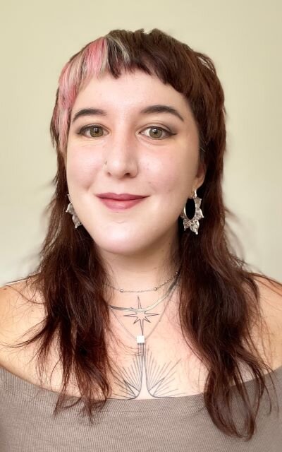 Photo of Elle Hird